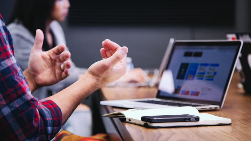 Comment rendre vos réunions 3x plus efficaces (et en couper la moitié)